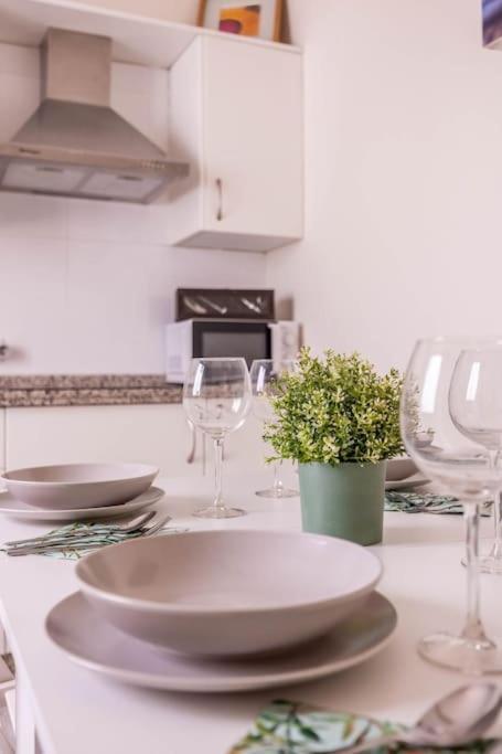 Apartamento Ronda De Triana 45 Севілья Екстер'єр фото