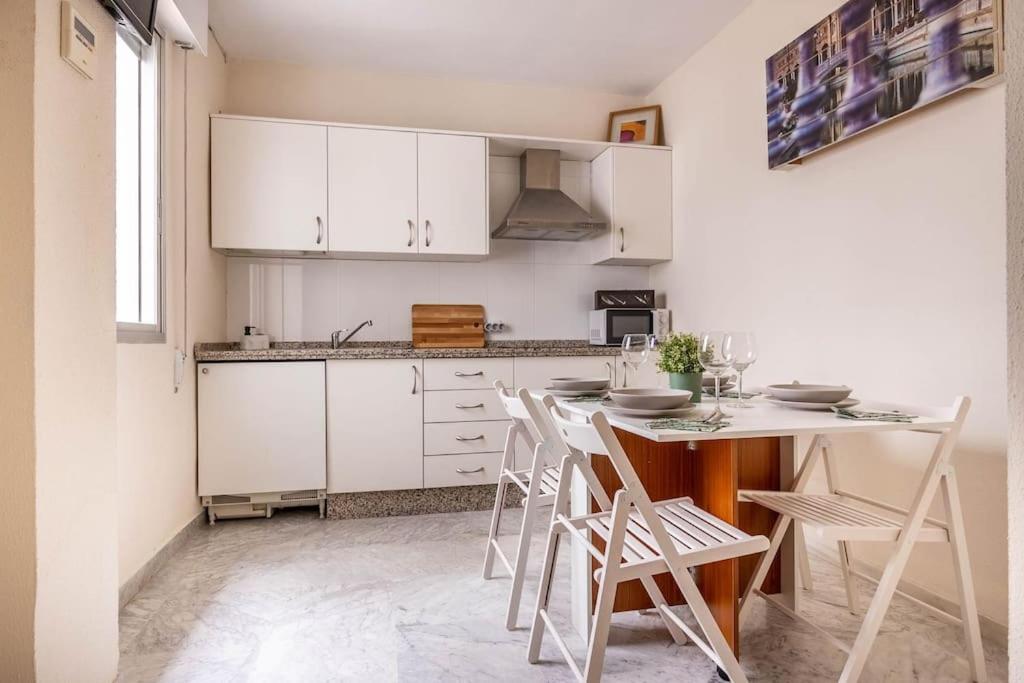Apartamento Ronda De Triana 45 Севілья Екстер'єр фото