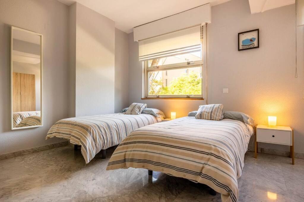 Apartamento Ronda De Triana 45 Севілья Екстер'єр фото