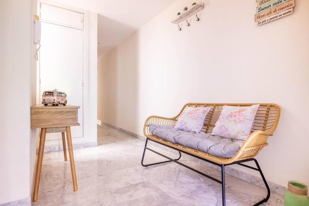 Apartamento Ronda De Triana 45 Севілья Екстер'єр фото